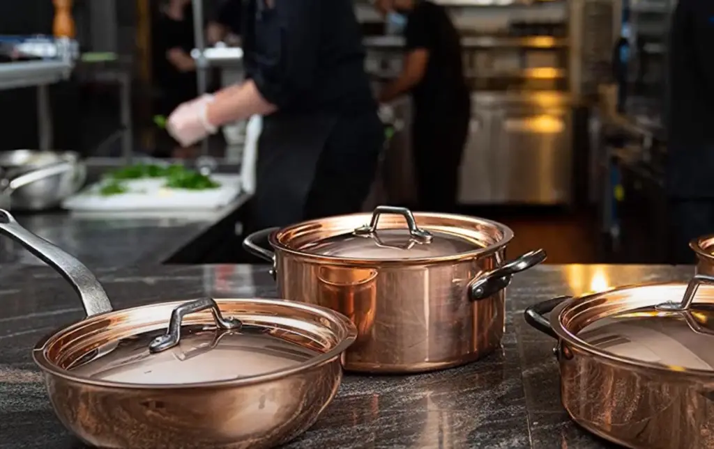 How to Clean a Non-Stick Copper Cookware