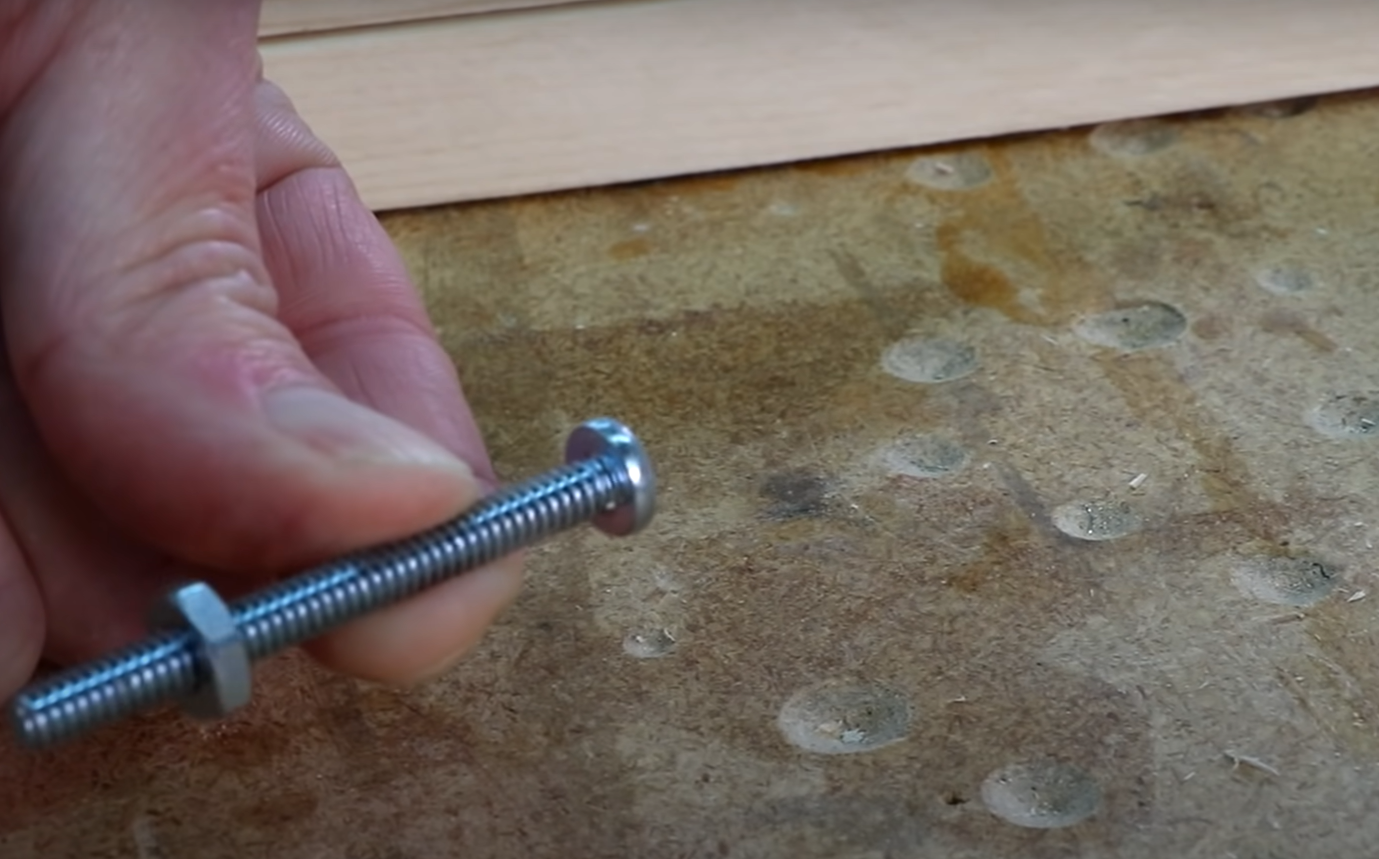 Top 5 Best Screws to Use With Aluminum [January 2024 Review] MetalProfy