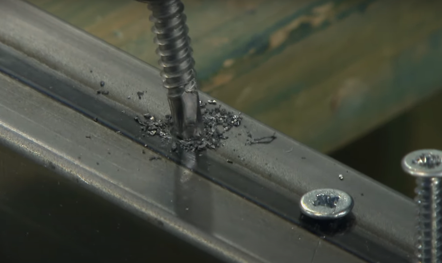 Top 5 Best Screws for Metal Studs [July 2024 Review] MetalProfy