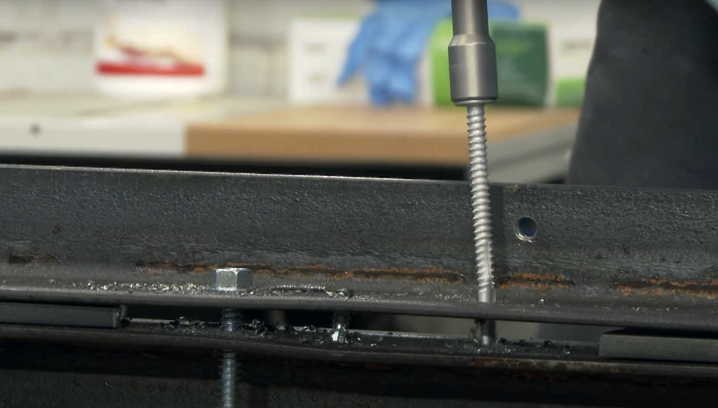 Top 5 Best Screws for Metal Studs [November 2023 Review] MetalProfy