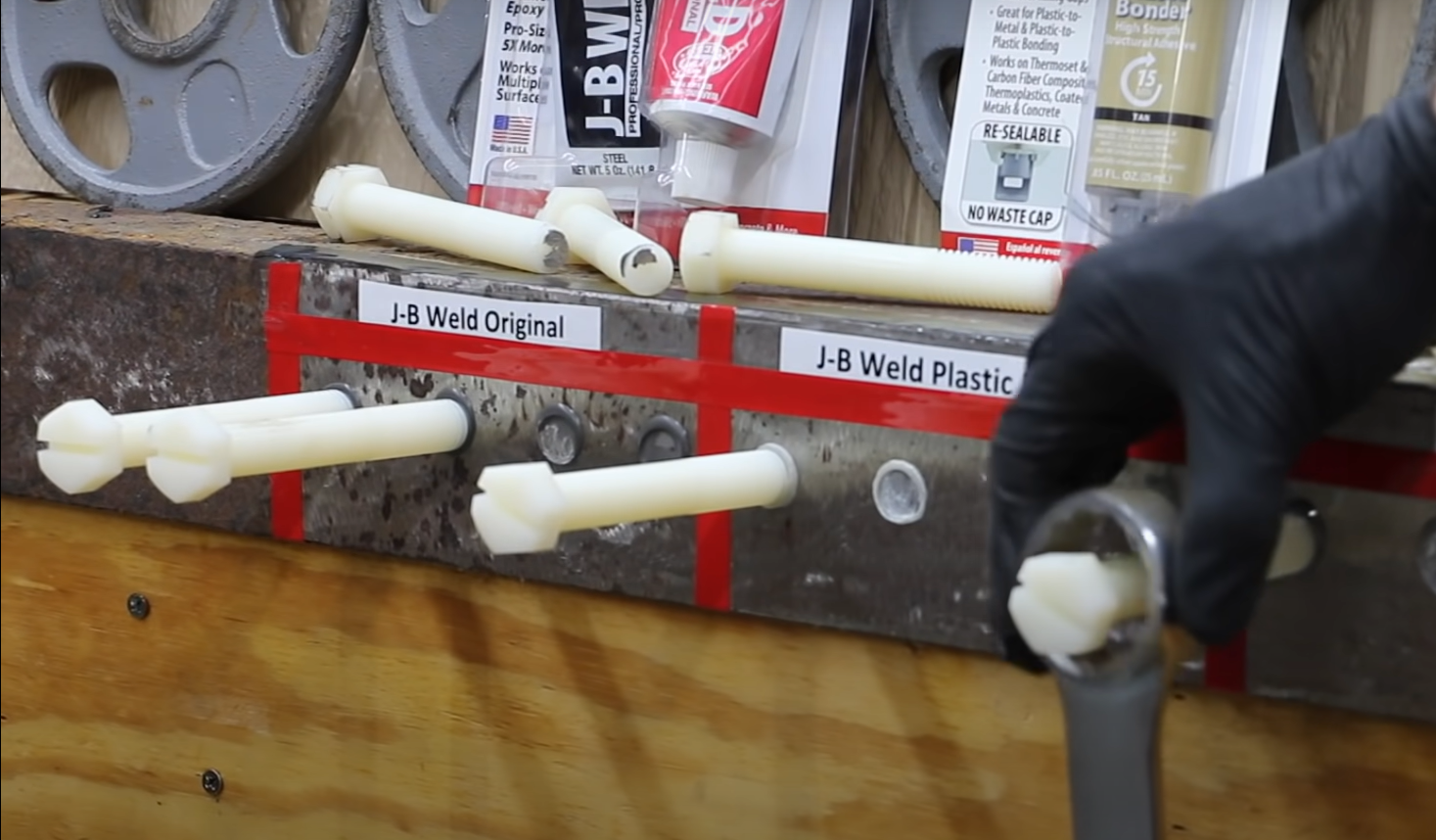 Top 5 Best Glues for Plastic To Metal [January 2024 Review] MetalProfy