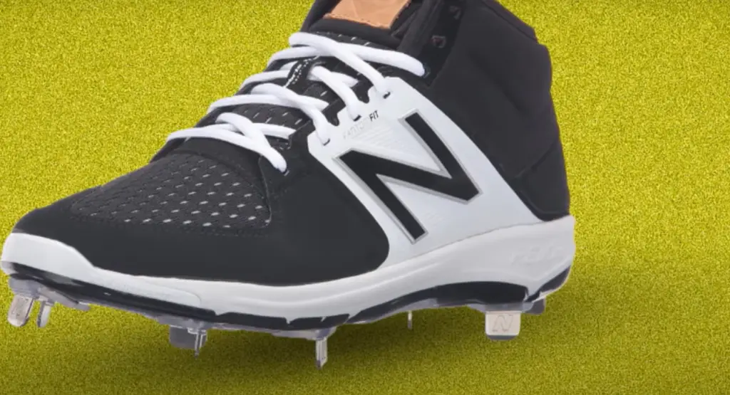 Can baseball cleats be metal?