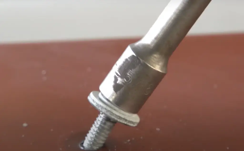 Select The Right Screw Based On The Type Of Material