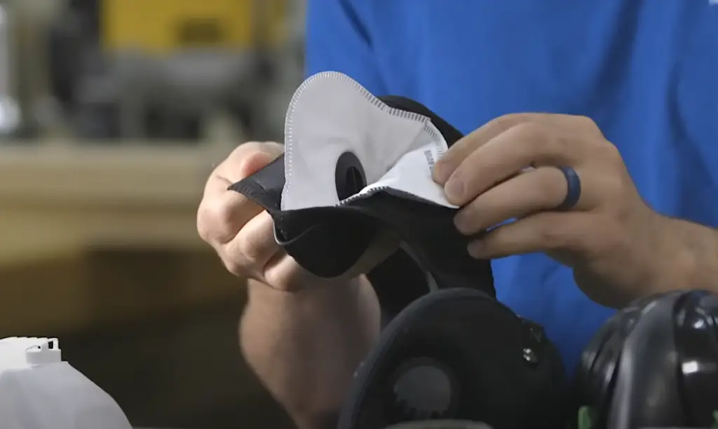 How to Choose the Best Respirator for Metal Grinding
