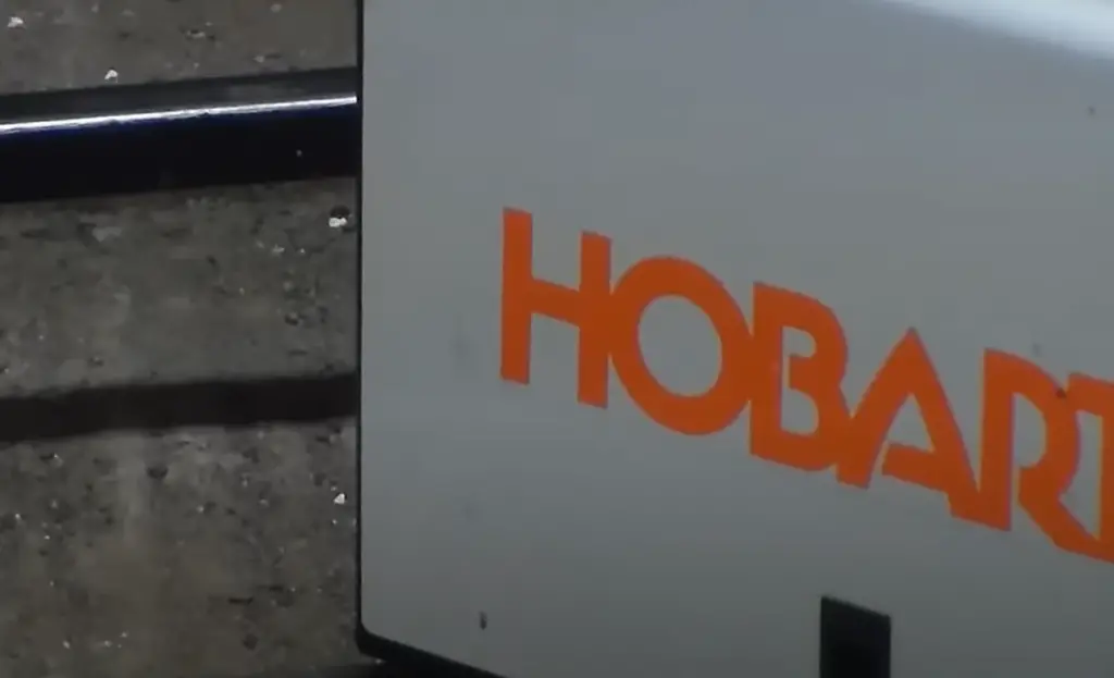 What should you know before buying the Hobart Handler 130?