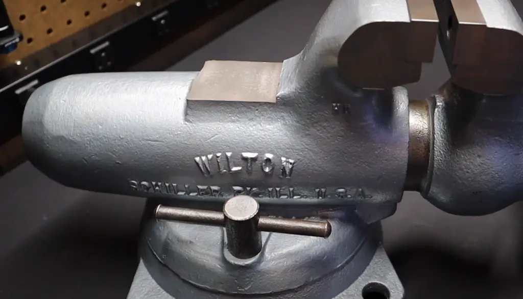 Wilton 63248 SBV-100 Features