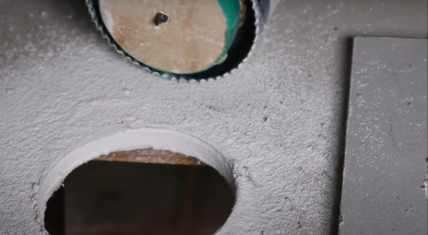 How to Enlarge an Existing Hole in Metal? MetalProfy