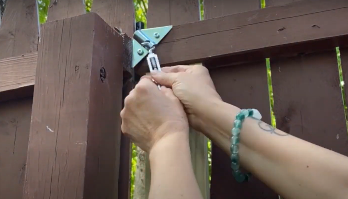 How to Fix a Sagging Metal Gate? MetalProfy