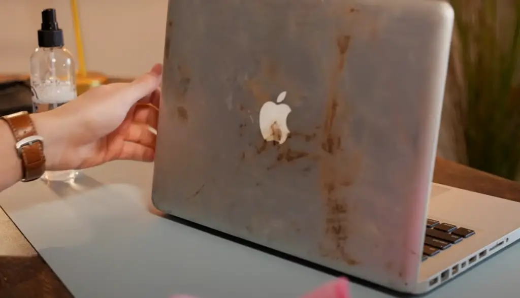 Can I use baby wipes to clean my MacBook?
