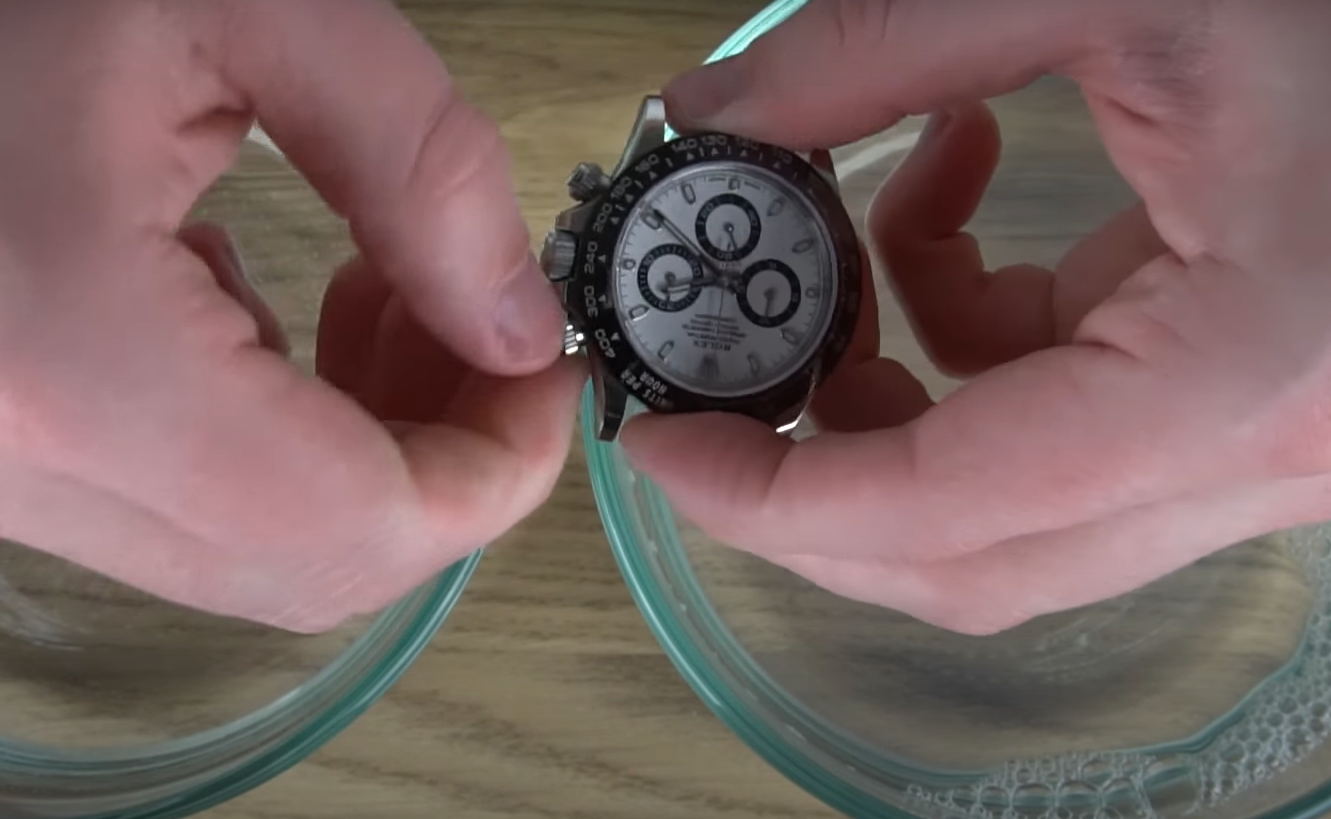 How to Clean a Stainless Steel Watch? MetalProfy