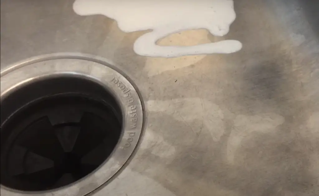 A General Stain Removal Procedure for Stainless Steel Sink